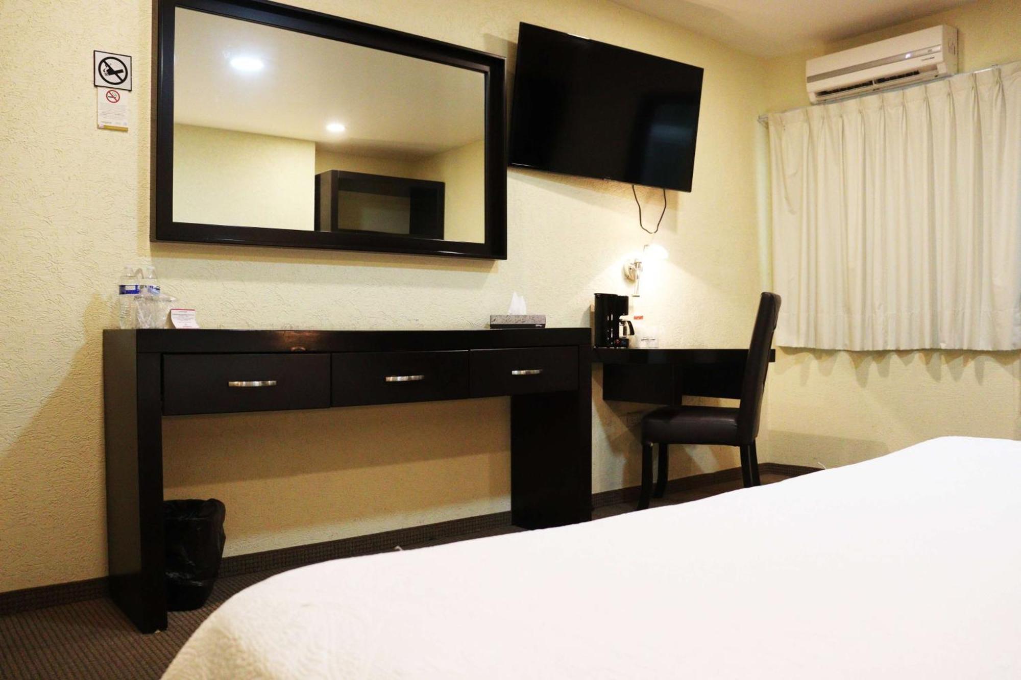 Wyndham Garden Aguascalientes Hotel & Casino Buitenkant foto