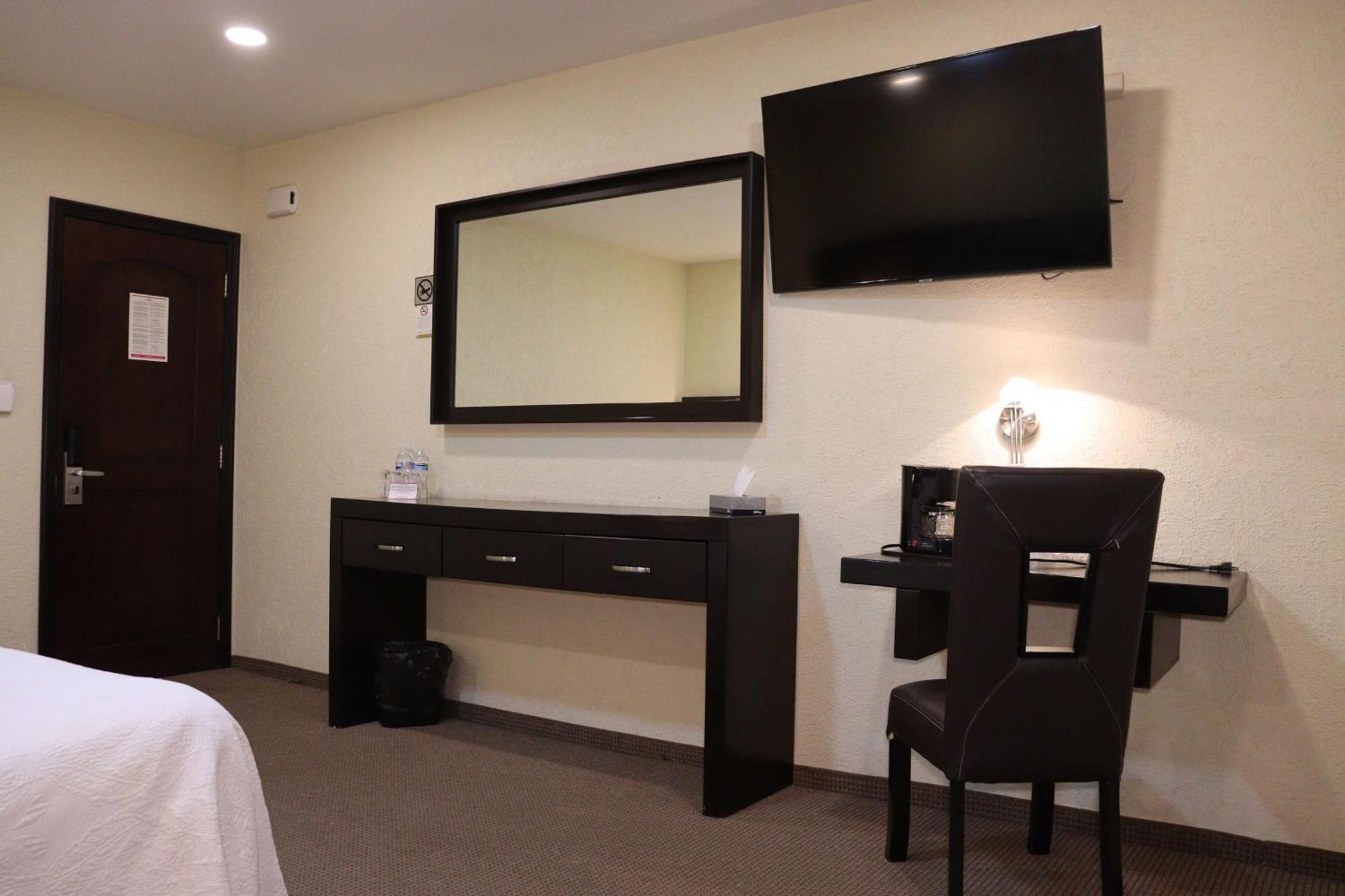 Wyndham Garden Aguascalientes Hotel & Casino Buitenkant foto
